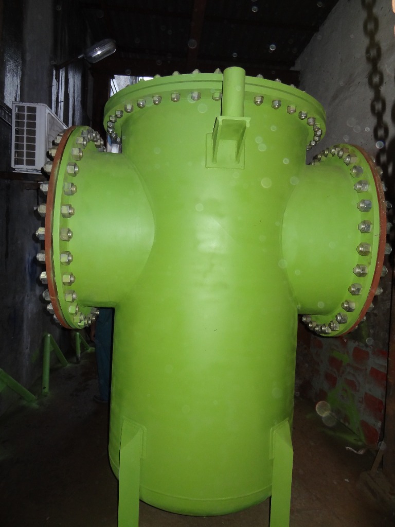 Heavy-Duty Fabricated Strainer Vessel